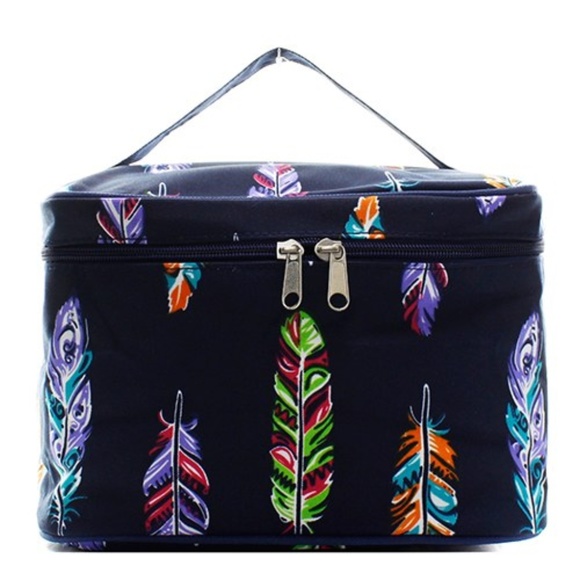 Ngil Women's Canvas Fashion Feather Cosmetic Case - Picture 1 of 3